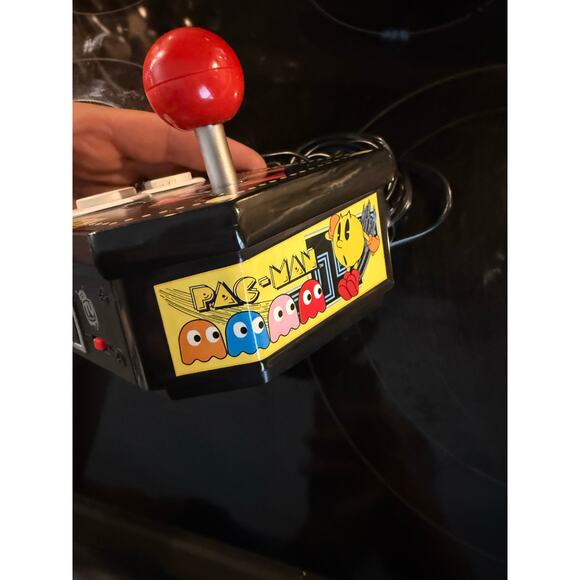 Jakks Pacific 2008 PAC-Man Plug and Play 12 in 1 TV Video Arcade - Picture 8 of 9